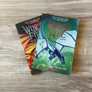 Wings of Fire by Tui T. Sutherland graphic novels
